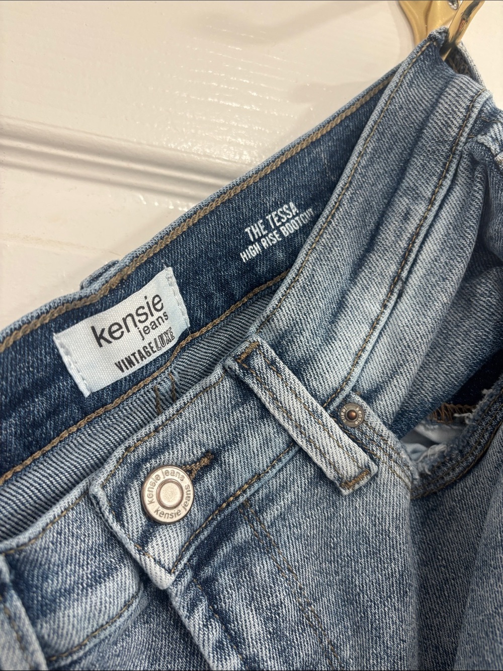 Kensie Vintage Luxe The Tessa High Rise Bootcut Jeans Light Wash